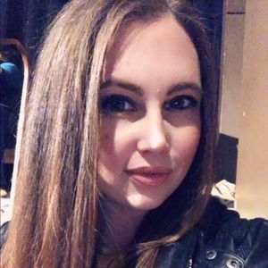 Meet your Posher, Stefanye